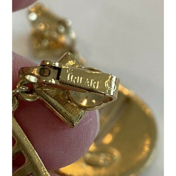 Vintage Crown Trifari clip on earrings gold tone drop & dangle mod 1980's chic - Picture 4 of 6